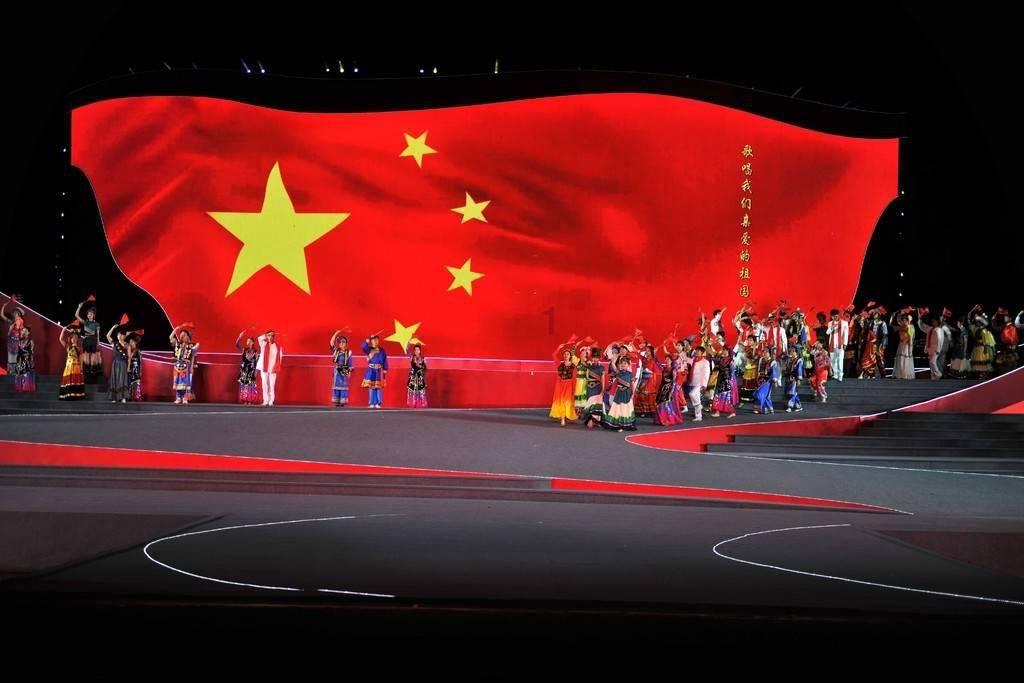 春天牛仔外套，怎么搭配不会撞衫？游戏画面